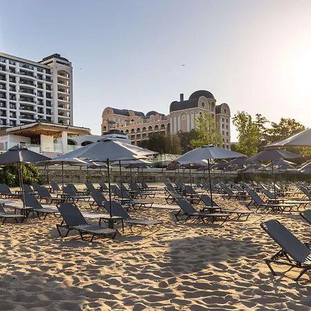 Готель Secrets Sunny And (adults Only)