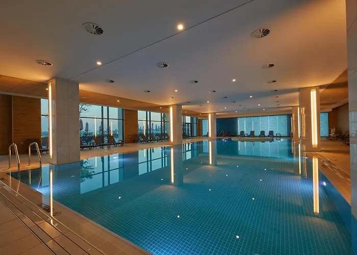 Secrets Sunny And (adults Only) 5*